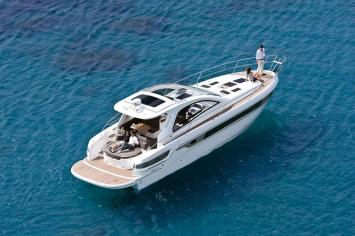 Yachtcharter Bavaria sport 44 HT 3cab top