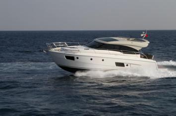 Yachtcharter Bavaria virtess 42 3cab outer