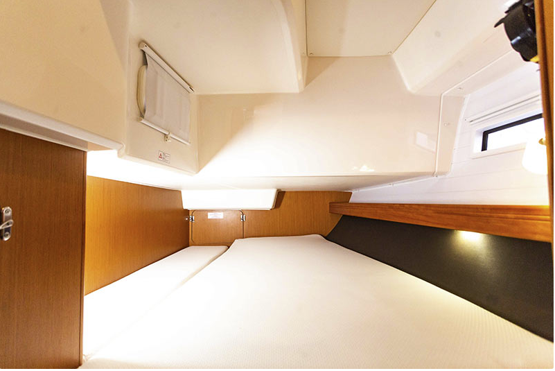 Yachtcharter Bavaria 41 3cab cabin