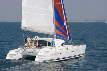 Yachtcharter lagoon 380 s2 4 cab Top