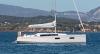 Yachtcharter Oceanis 38.1 3cab sideview