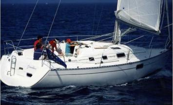 Yachtcharter Oceanis 321 3cab side