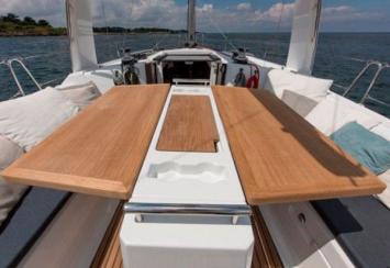 Yachtcharter Oceanis 35 2cab exterior