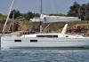 Yachtcharter Oceanis 35.1 3cab side