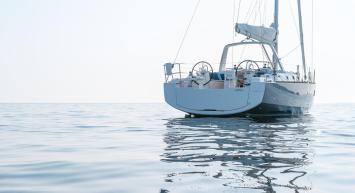 Yachtcharter Oceanis 38 Day Sailer 1cab back