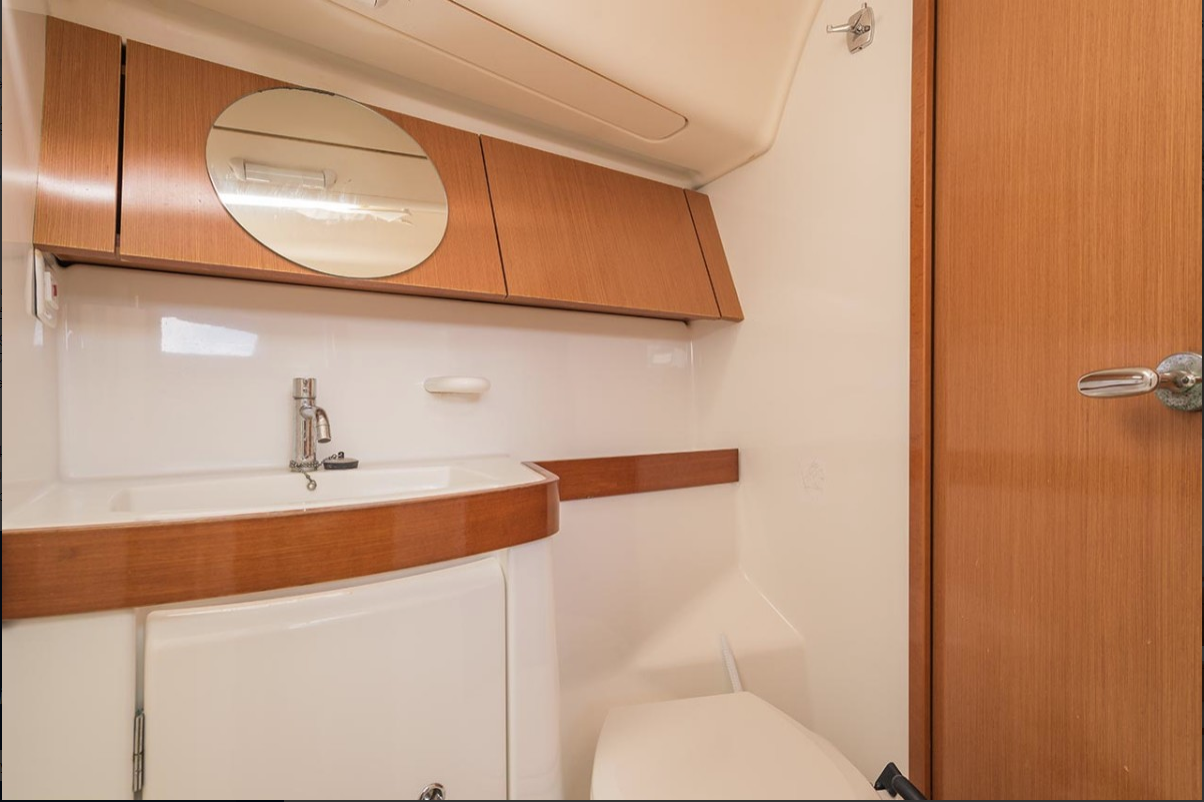 Yachtcharter Oceanis 413 3cab wc