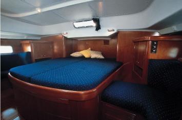 Yachtcharter Oceanis 42cc 2cab cabin