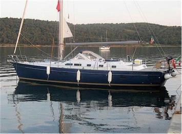 Yachtcharter Oceanis 42cc 2cab outer