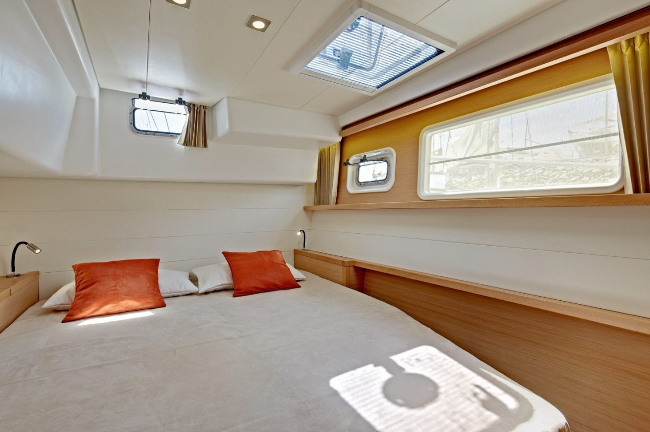 Yachtcharter lagoon450S 4cab bed