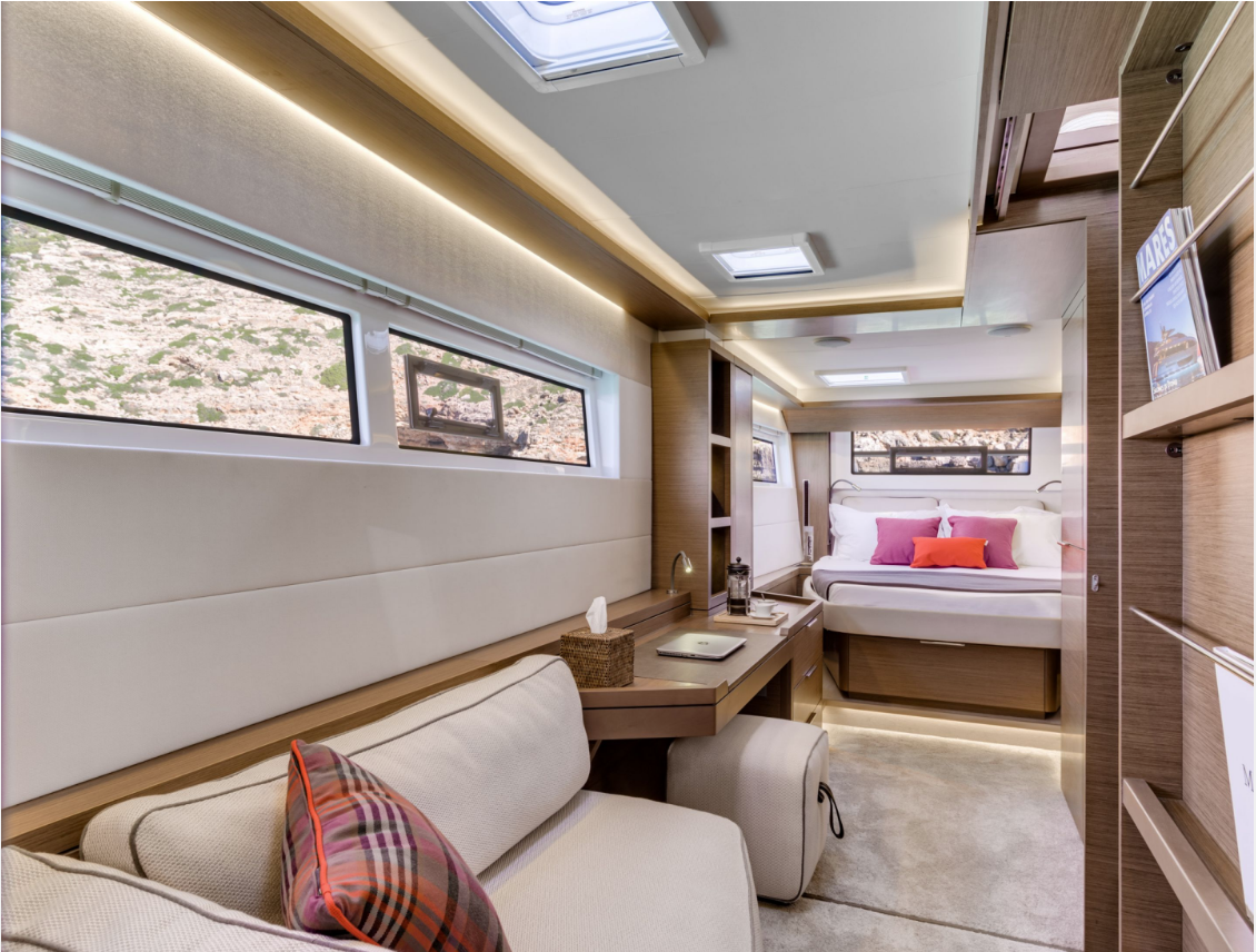 Yachtcharter lagoon 50 4cab interior