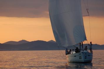 Yachtcharter BavariaCruiser40S 10