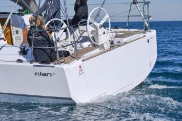 Yachtcharter ElanE4 11