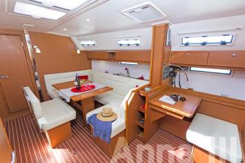 Yachtcharter BavariaCruiser40 31