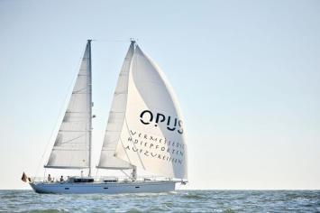Yachtcharter Opus68 3