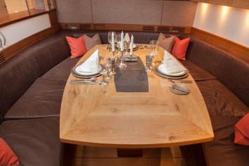 Yachtcharter Opus68 13