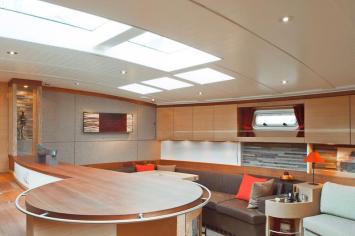 Yachtcharter Opus68 15