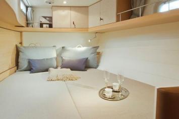 Yachtcharter Opus68 19