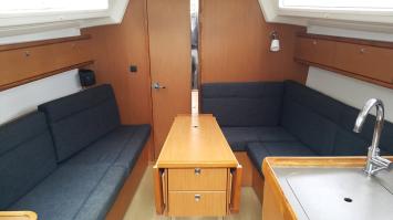 Yachtcharter BavariaCruiser33 4