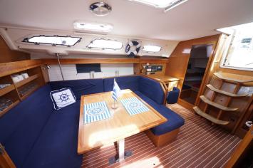 Yachtcharter Bavaria43Cruiser 10