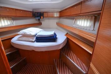 Yachtcharter Bavaria44Vision 10