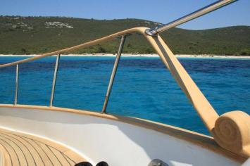 Yachtcharter Hampton42 16