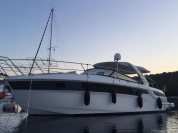 Yachtcharter Bavaria35Sport 3