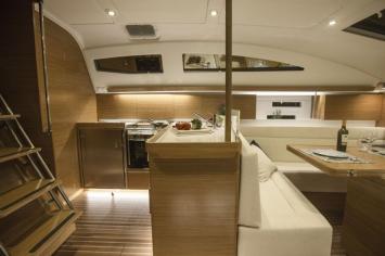 Yachtcharter Elan45Impression 11