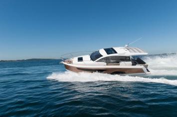 Yachtcharter SealineC330