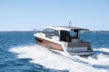 Yachtcharter SealineC330 3
