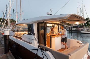 Yachtcharter SealineC330 4