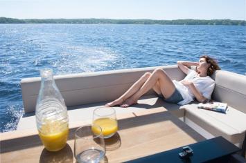 Yachtcharter SealineC330 6