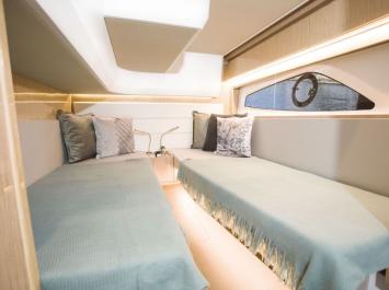 Yachtcharter SealineC390 14
