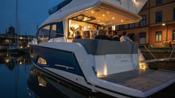 Yachtcharter SealineF430 12