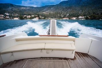 Yachtcharter JeanneauPrestige36Fly 4