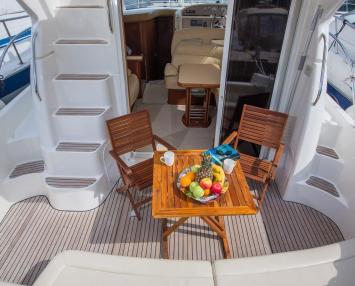 Yachtcharter JeanneauPrestige36Fly 5