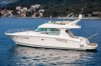 Yachtcharter Prestige42Fly