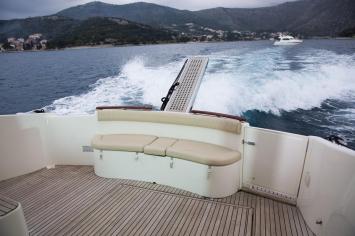 Yachtcharter Prestige42Fly 5