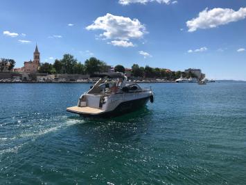 Yachtcharter Mirakul 30 sport 2cab top