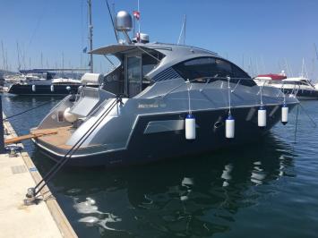 Yachtcharter Mirakul40HardTop