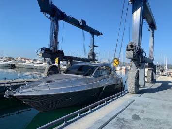 Yachtcharter Mirakul40HardTop 4