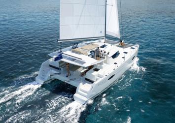 Yachtcharter Helia44 3