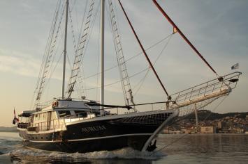 Yachtcharter GuletAurum 3