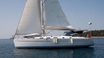 Yachtcharter Cyclades43 6