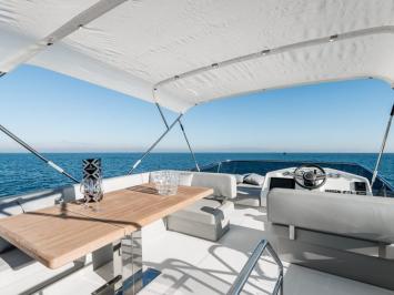 Yachtcharter CranchiE52FEvoluzione 10