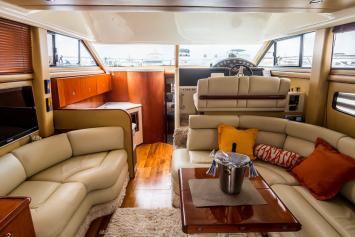 Yachtcharter Squadron42 21