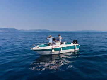 Yachtcharter Bluline 21 open side