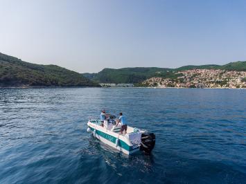Yachtcharter Bluline 21 open back
