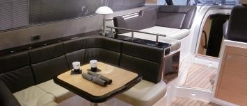 Yachtcharter elan power 48 3 cabins 2 wc saloon