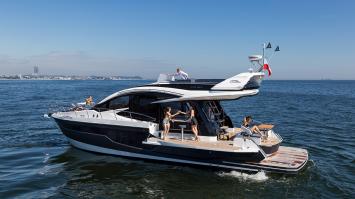 Yachtcharter Galeon 51 SKY 3cab top