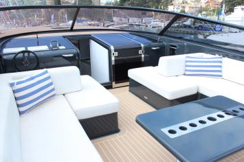 Yachtcharter Vandutch55 4
